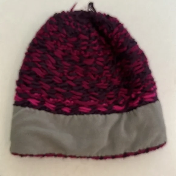 North Face | Pink Purple Woven Beanie - Picture 6 of 13